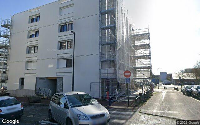 Façade : 1 rue Robert Desnos, Saint-Cyr-l'École
