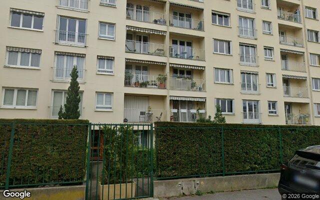 Façade : 9 rue Jean de la Bruyère, Versailles